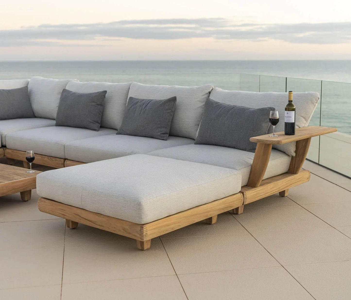 Furn Mela 7-Seater Outdoor Sofa Set in Solid Sheesham Wood with Coffee Table – Classic L-Shaped Design